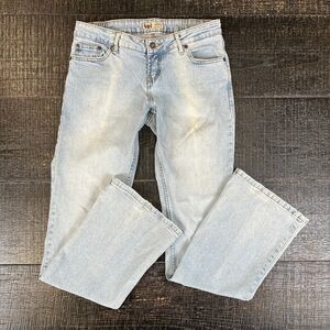 L.e.i Low Rise Faded Blue 31" Jeans Women's Size 7 - W30 Light Fade